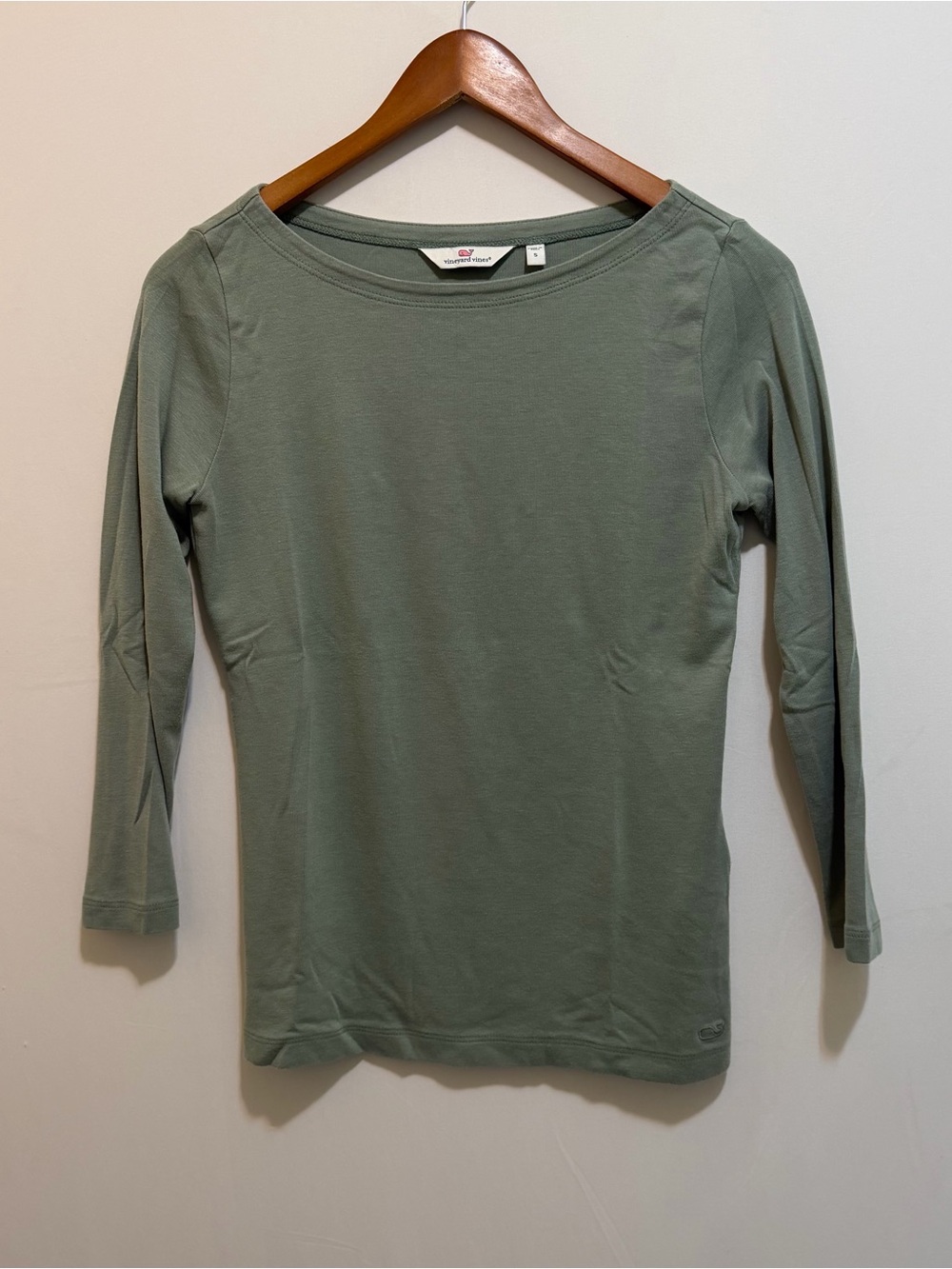 Vineyard Vines Sage Green Long Sleeve Scoop Neck Top - NWOT